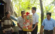 An Giang chăm lo Tết cho người dân vùng sạt lở