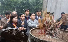 Dâng hương tưởng niệm các Vua Hùng nhân dịp Tết Canh Tý 2020
