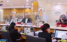 Nhộn nhịp gửi tiền tiết kiệm đầu năm mới