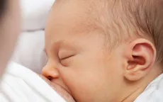 Nuôi con bằng sữa mẹ có thể giúp ngăn ngừa bệnh sốt rét ở trẻ sơ sinh