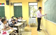 Hàng nghìn giáo viên hợp đồng ở Hà Nội thấp thỏm đợi xét tuyển