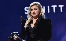 Kelly Clarkson không ngại công khai chuyện ly hôn