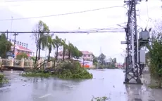 Quảng Ngãi: Gió đã giảm dần, mưa vẫn còn nặng hạt