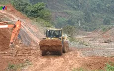 Quảng Trị huy động mọi nguồn lực khắc phục giao thông để cứu trợ vùng bị cô lập