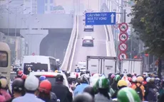 Ngã Tư Sở vẫn hoàn... "khổ" sau vài ngày thông xe vành đai 2 trên cao
