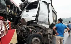 Xe khách đâm trực diện xe tải, Quốc lộ 6 đoạn qua Sơn La ùn tắc kéo dài
