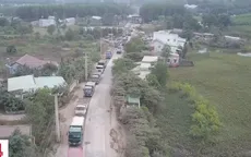 Đoàn xe ben trăm chiếc "đại náo" quốc lộ gây bụi mù mịt