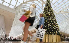 Người châu Âu "thắt lưng buộc bụng" mùa Noel