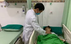 Kịp thời gắp đồng xu đường kính 2cm trong dạ dày bé gái 4 tuổi