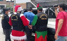 Hóa trang thành ông già Noel để… bắt tội phạm