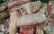 Phát hiện hơn 2 tấn thịt lợn bốc mùi hôi, giá 20.000 đồng/kg​