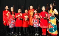 Học sinh lớp 5 say mê đàn nhị giành học bổng phổ thông Mỹ trực tuyến