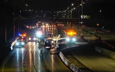 Mỹ: Hạ cánh khẩn cấp trên đường cao tốc ở Minnesota, máy bay đâm vào ô tô