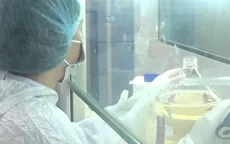 Xét nghiệm, khử khuẩn khu Ngoại giao đoàn sau ca mắc COVID-19 mới ở Hà Nội
