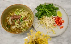 "Chuyện của Phở" đến với các đại sứ