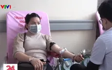 Hàng trăm người dân TP.HCM tham gia hiến máu