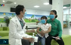 Tư vấn phòng bệnh COVID-19 khi học sinh đi học trở lại