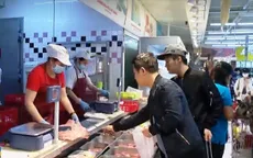 Giá lợn hơi giảm, người dân vẫn phải mua thịt giá cao