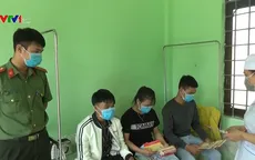 Tạm dừng cấp giấy phép mới cho lao động từ vùng có dịch