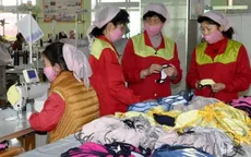 Triều Tiên đạt bước tiến trong sản xuất khẩu trang, xà phòng ngăn COVID-19