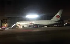 Máy bay chở 128 hành khách của Air Canada hạ cánh khẩn cấp tại Tây Ban Nha