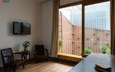 Ngôi nhà có điểm nhấn là khoảng sân sau xanh mát