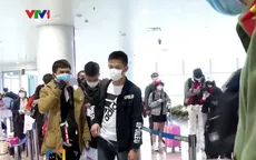 Sân bay Nội Bài nỗ lực hỗ trợ hành khách nhập cảnh