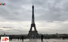 Paris tĩnh lặng sau khi áp dụng lệnh giới nghiêm