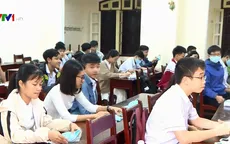 Học sinh, sinh viên Huế ngày đầu tiên trở lại trường