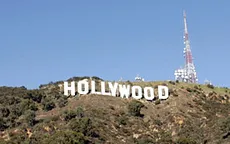 Los Angeles yêu cầu các khu vui chơi đóng cửa, không tụ tập quá 10 người