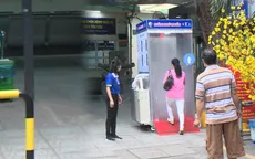 Bệnh viện đầu tiên TP.HCM lắp buồng khử khuẩn toàn thân