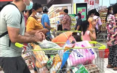 Bangkok đóng cửa trung tâm thương mại để ngăn chặn COVID-19