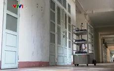 Đà Nẵng sử dụng robot phục vụ người nghi nhiễm COVID-19