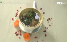 Cách nấu canh gà ngải cứu giúp tăng cường sức khỏe mùa dịch