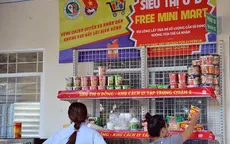 Siêu thị 0 đồng cho người cách ly ở Quận 2