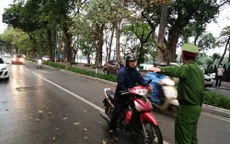 Xử phạt 23 người không đeo khẩu trang ra đường