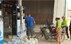 Nghe theo tin đồn thất thiệt, người dân Đăk Lăk đổ xô đi mua xăng tích trữ