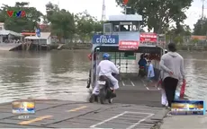 Giữ khoảng cách trên những chuyến đò ngang
