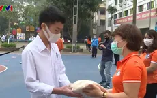 Nhiều tổ chức thiện nguyện thay đổi phương thức trao quà từ thiện