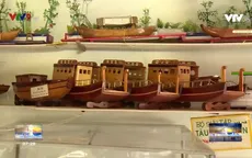 Người giữ hồn sông quê biển cả