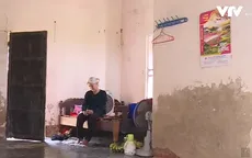Hải Phòng trao tiền hỗ trợ cho người gặp khó khăn do dịch COVID-19