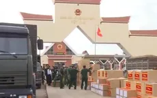 Trao thiết bị y tế giúp Quân đội Hoàng Gia Campuchia chống dịch