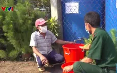 Tấm lòng của người quân nhân trong mùa hạn mặn