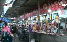 Người dân không mặn mà với thịt heo đông lạnh