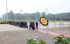 Lãnh đạo Đảng, Nhà nước, đại biểu Quốc hội vào Lăng viếng Bác