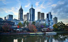 Australia tái khởi động du lịch