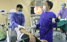 Vào viện khám vì hóc thịt ngan, phát hiện bệnh không ngờ tới