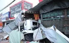 Bình Phước: Xe container tông liên hoàn vào 4 nhà dân