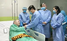 Bệnh nhân 91 lúc vui lúc buồn, nhân viên y tế phải động viên, dỗ dành