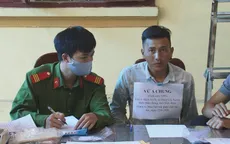 Bắt giữ đối tượng mua bán trái phép 2 bánh heroin và 24.000 viên ma túy tổng hợp